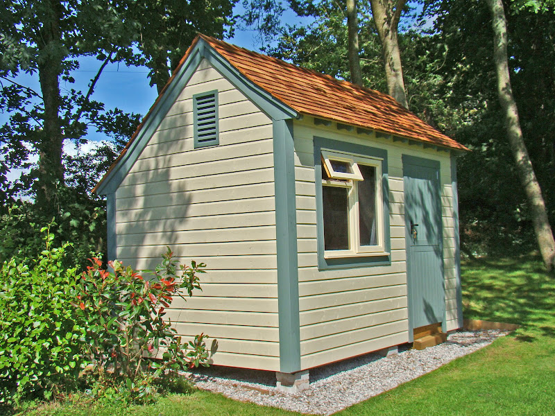 New England Style saltbox roof shed (lots of piccies 